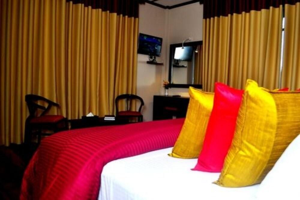 Glory Bush Boutique Villa นูวาราเอลิยา ภายนอก รูปภาพ